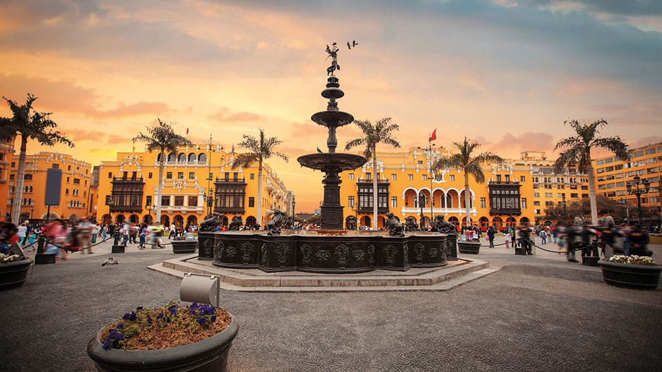 Imagen de circuito en Suramérica - Perú Colorido