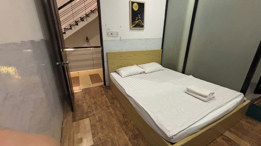 Habitación con cama doble del 95 Lam Son Hotel