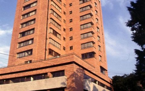 Carrusel Hoteles Alcazar de Oviedo Aparta Hotel 5
