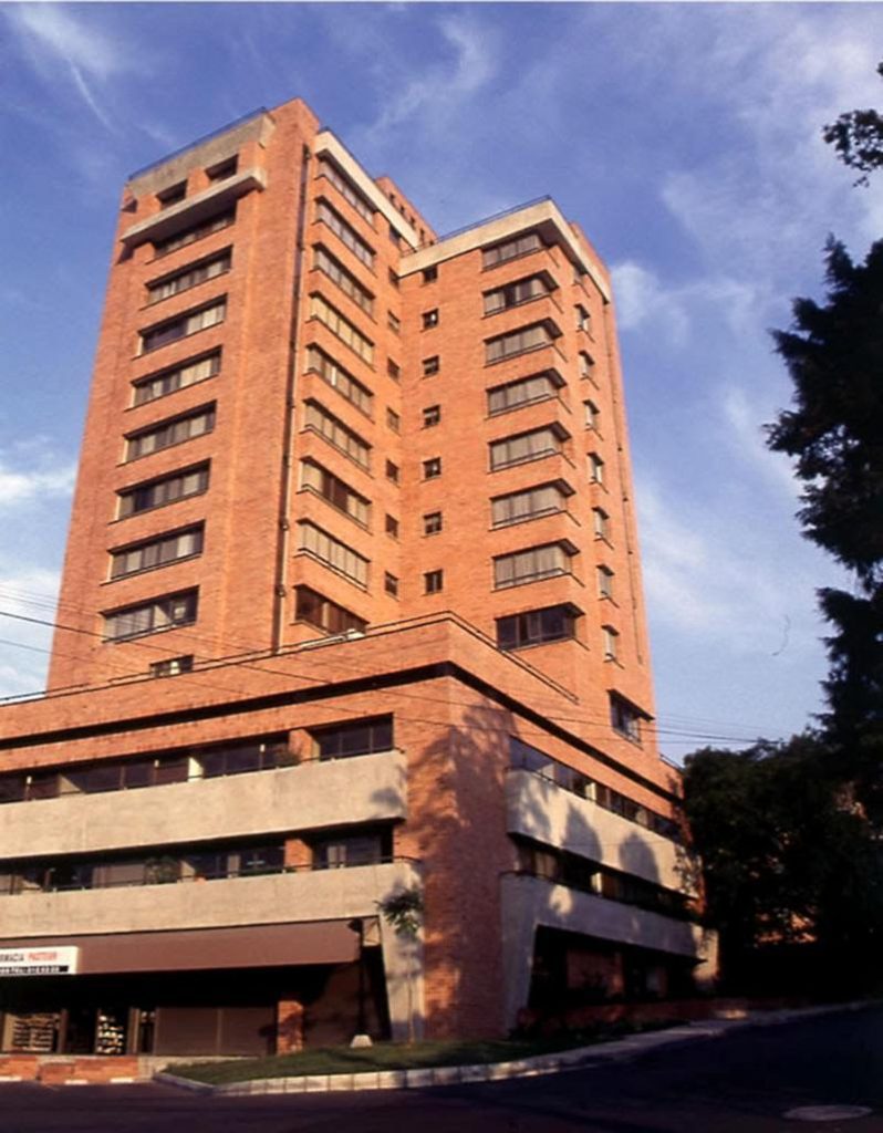 Carrusel Hoteles Alcazar de Oviedo Aparta Hotel 5