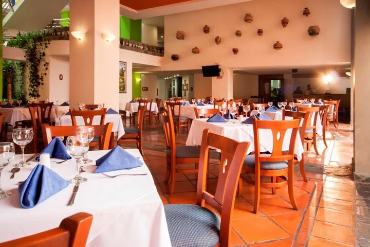 Carrusel Hoteles Armenia Hotel 4