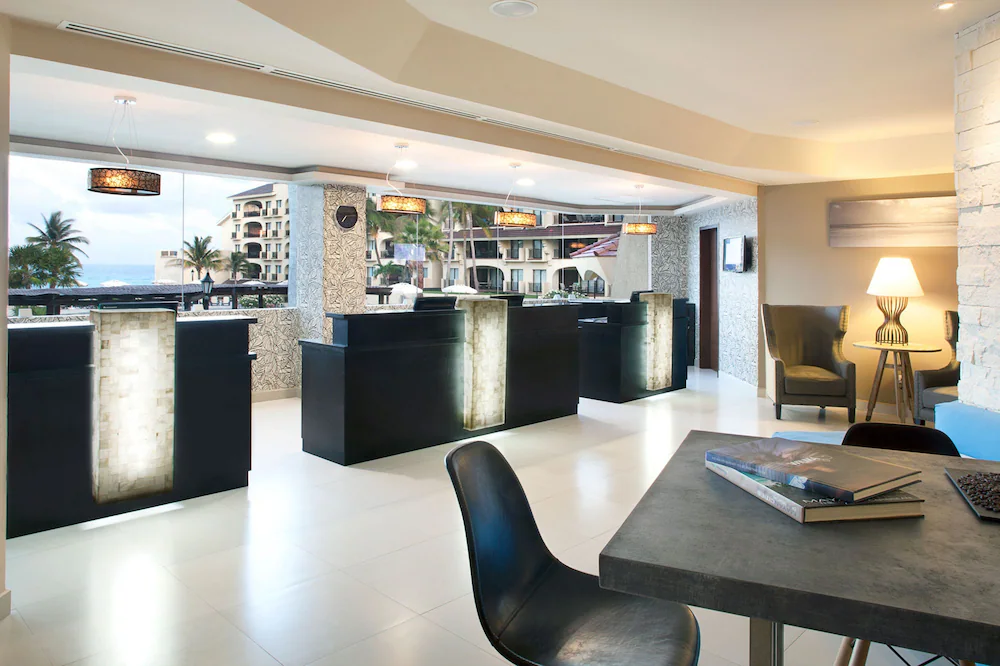 Carrusel Hoteles Emporio Cancún - with Optional All Inclusive 3