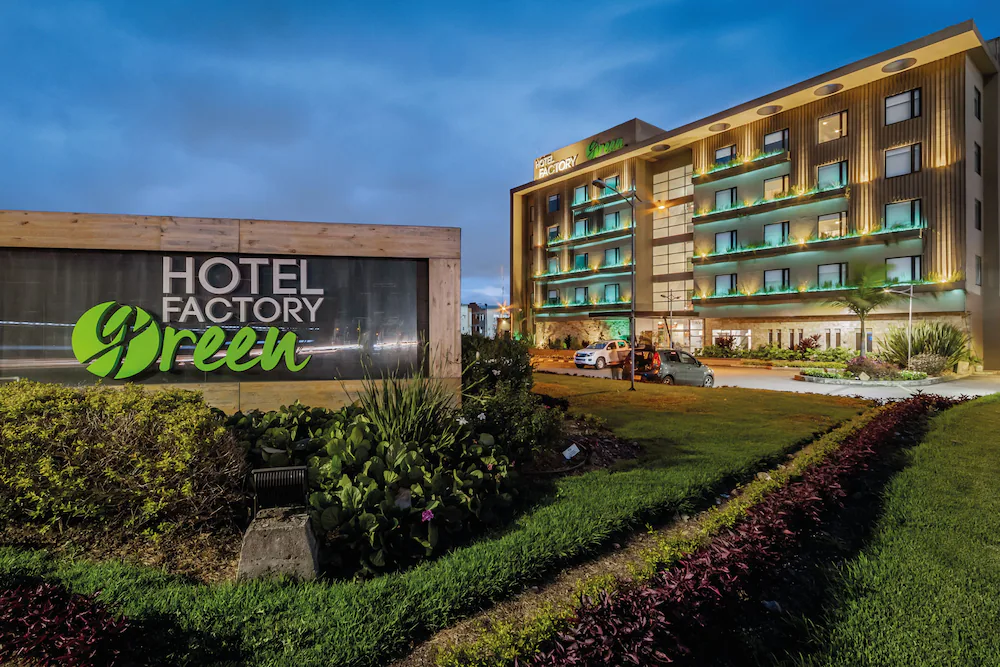 Banner Principal Hotel Factory Green
