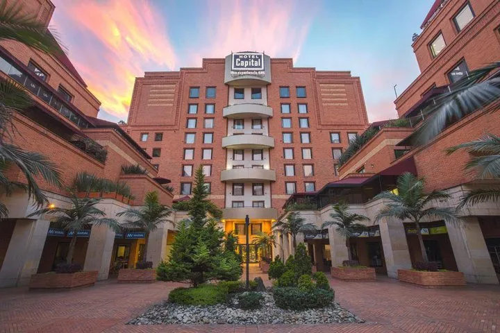 Carrusel Hoteles GHL Hotel Capital 4