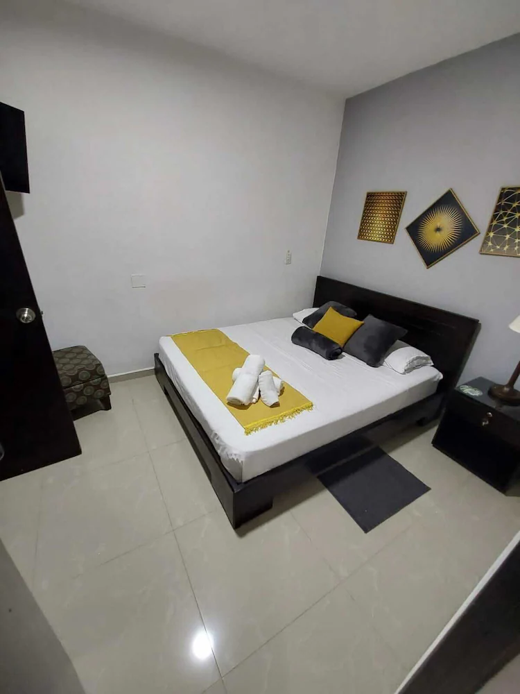 Carrusel Hoteles International hostel Medellín 5