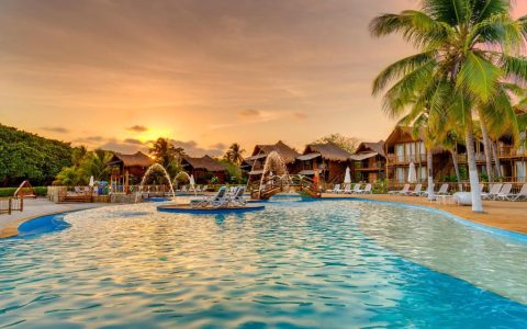Carrusel Hoteles Isla del Encanto 4