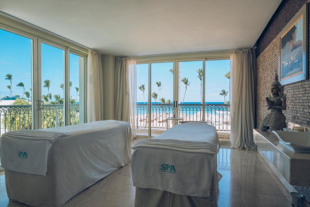 Carrusel Hoteles Iberostar Grand Hotel Bavaro 2