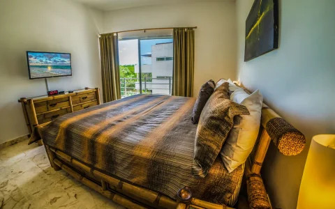 Carrusel Hoteles La Vista Condo Beachside 3