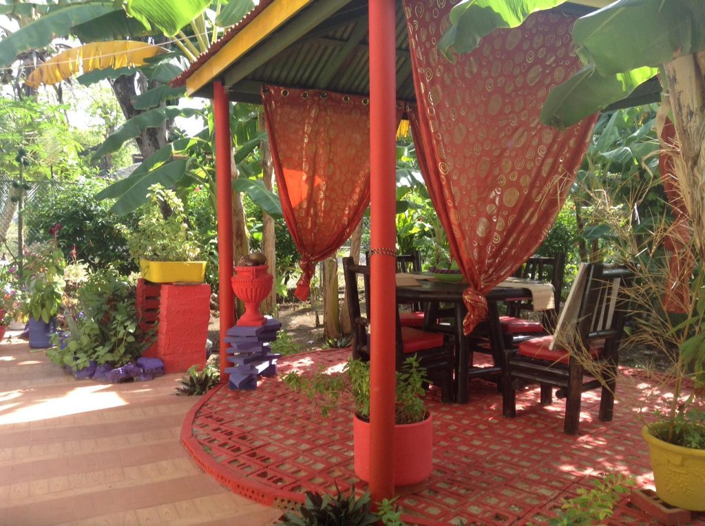 Kiosco en el jardín de Posada Nativa Licy en San Andrés