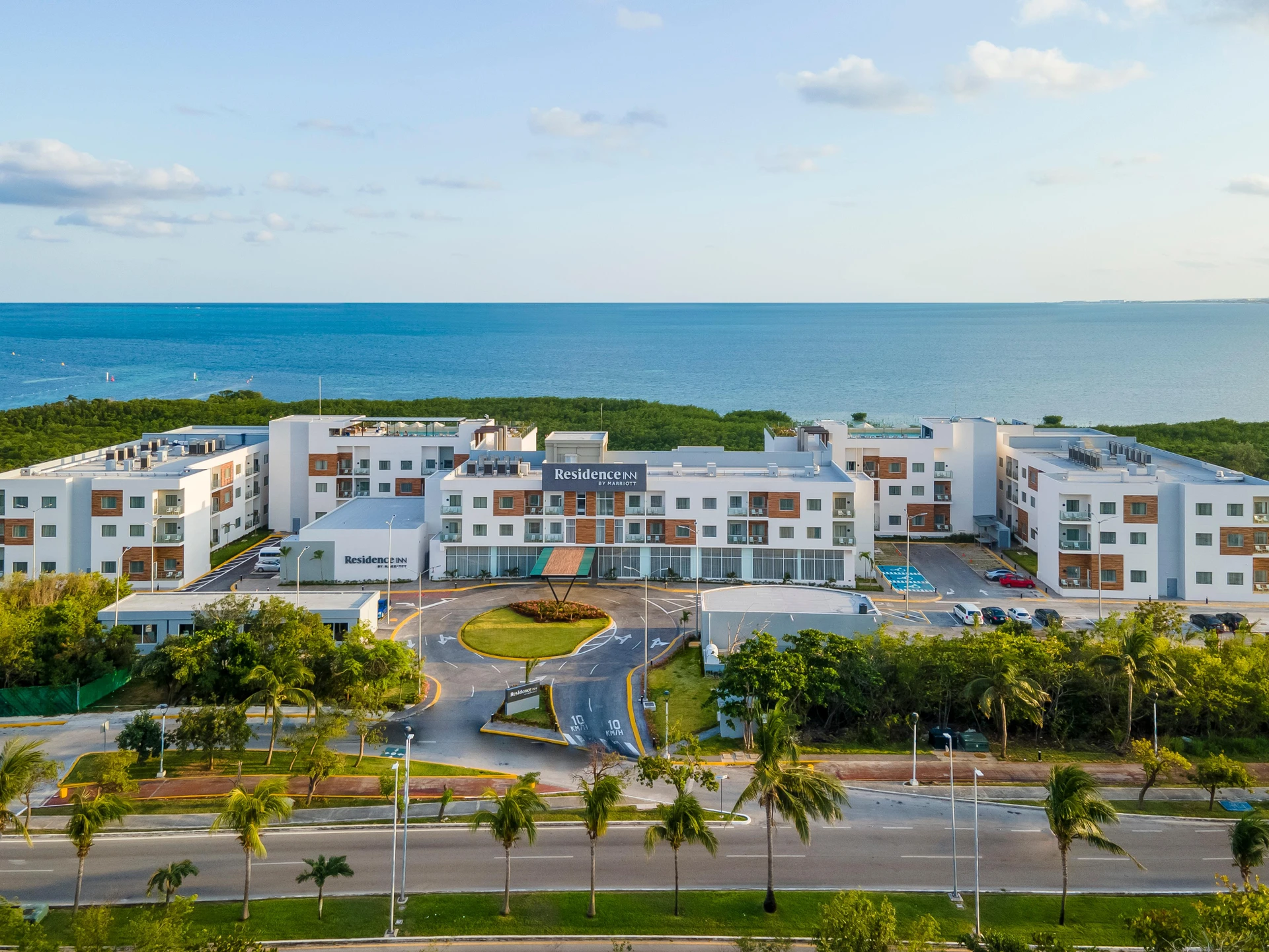 Banner Principal Hoteles Residence Inn by Marriott Cancún