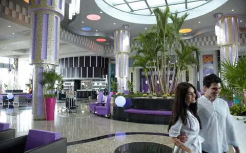 Carrusel Hoteles Riu Palace Península 2
