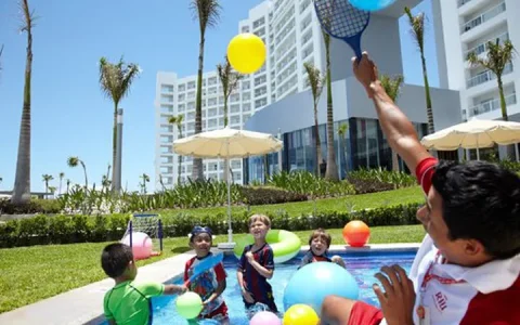 Carrusel Hoteles Riu Palace Península 5