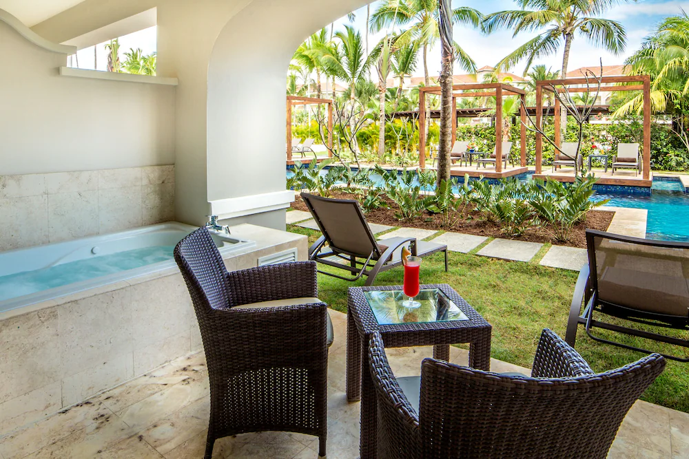 Carrusel Hoteles Secrets Royal 3