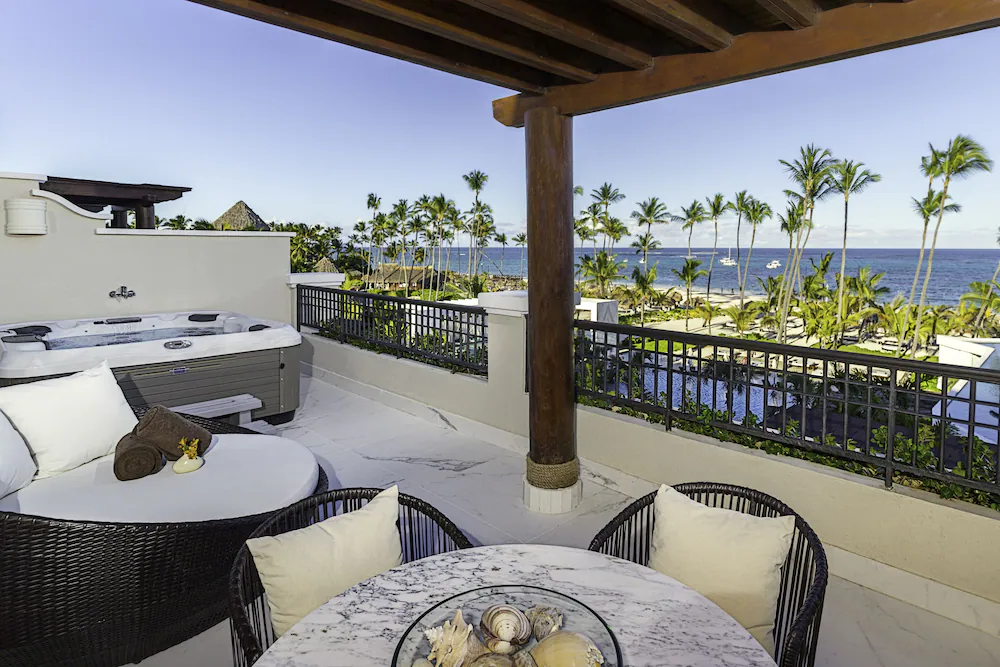 Carrusel Hoteles Secrets Royal 5