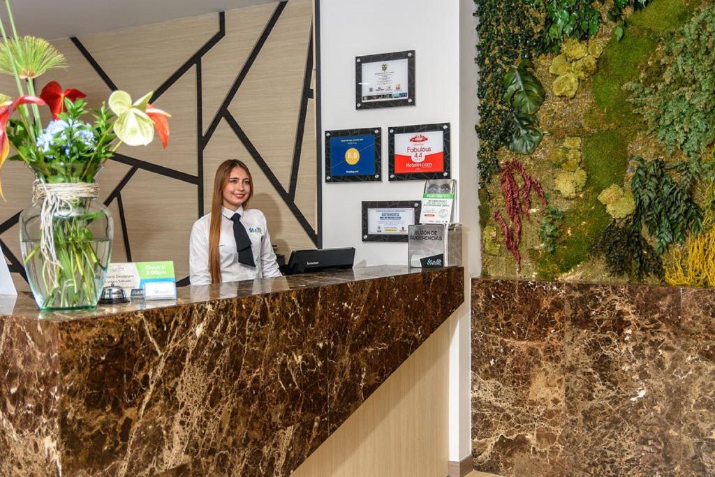 Carrusel Hoteles International hostel Medellín 2