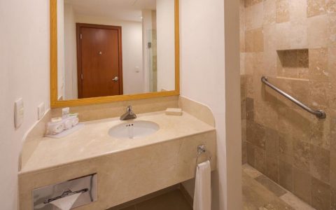 Carrusel Hoteles Wyndham Garden Playa del Carmen 3