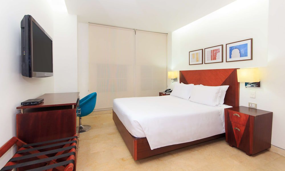 NH Cartagena Urban Royal, Cartagena: habitación