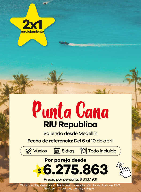 Imagen de playa en Punta Cana con mar turquesa y palmeras, utilizada para promocionar un paquete todo incluido 2x1 en el hotel RIU República, con vuelos saliendo desde Medellín.