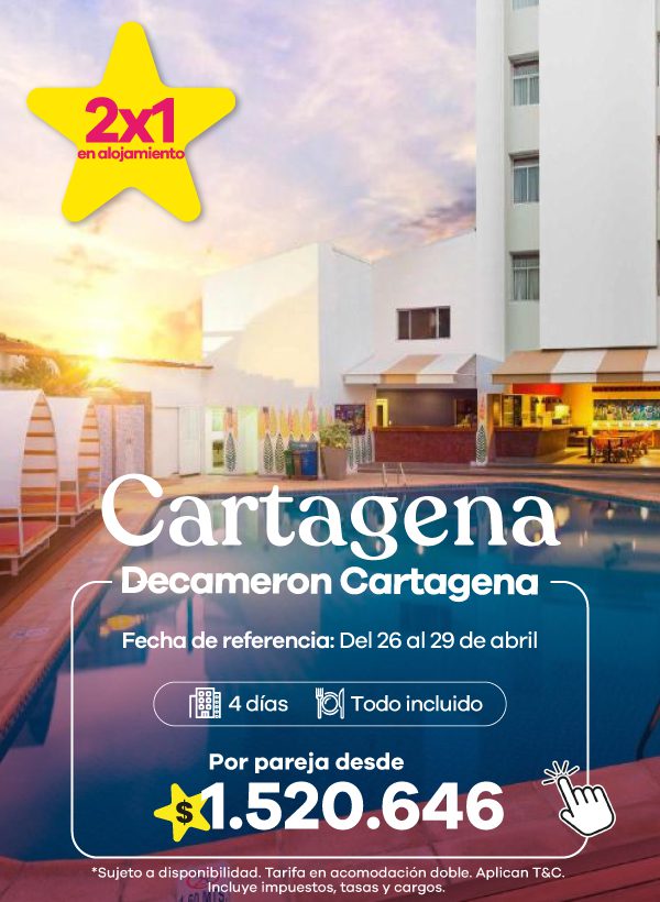 Piscina al atardecer en hotel Decameron Cartagena con oferta en alojamiento y plan todo incluido.