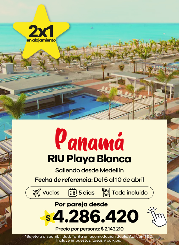 Vista aérea del hotel RIU Playa Blanca en Panamá, con piscinas frente al mar y palmeras, promoción 2x1 en alojamiento, paquete con vuelos y plan todo incluido saliendo desde Medellín.