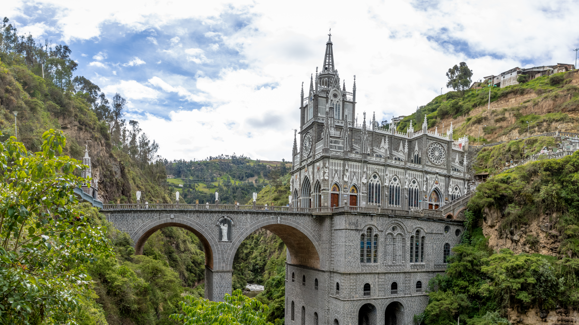 SANTUARIO DE LAS LAJAS - PORTADA@2x