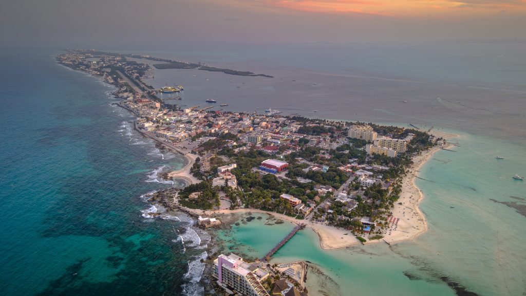 Vista aérea de Isla Mujeres, Quintana Roo, México