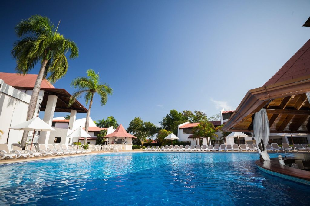 BlueBay Villas Doradas en Puerto Plata: vista piscina