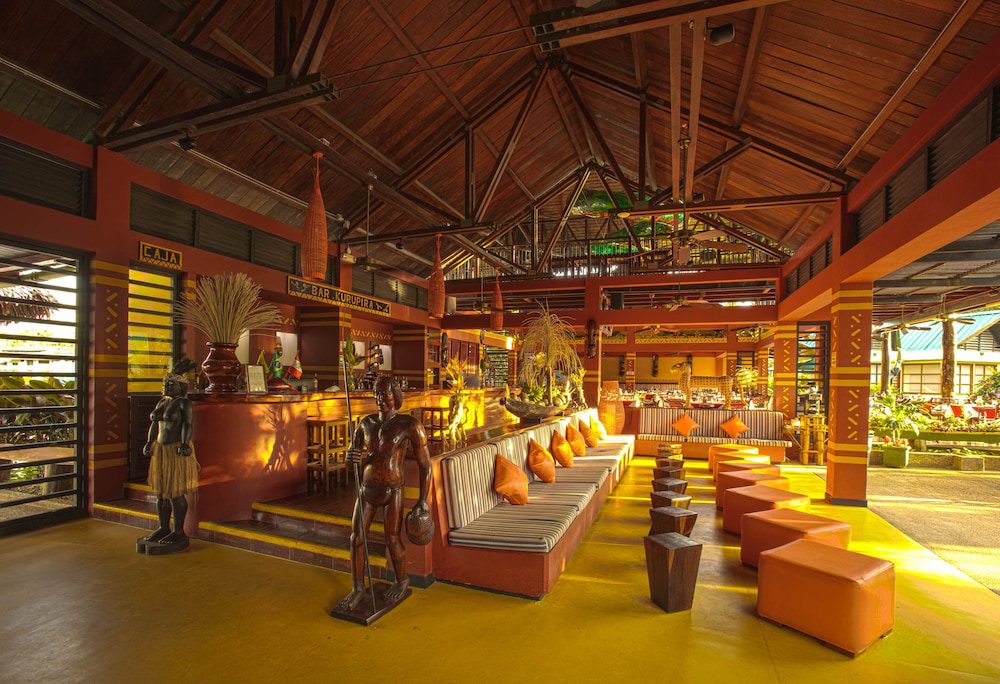 Decameron Decalodge Ticuna en Leticia: sala de estar en el lobby