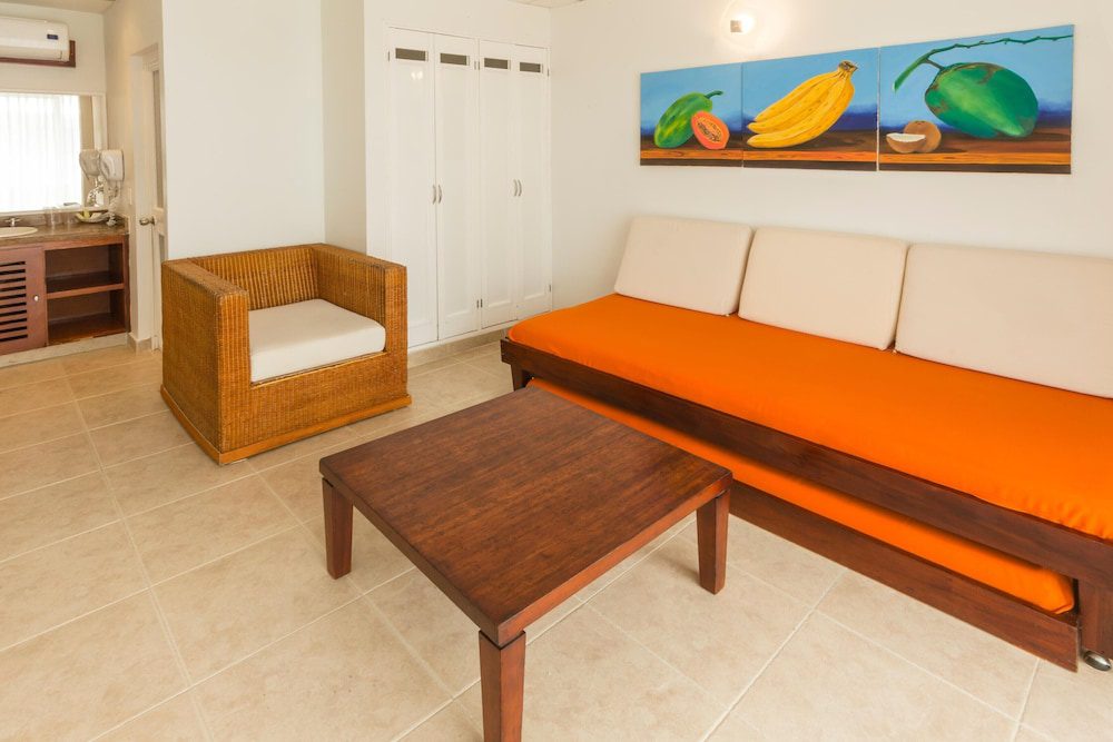 Decameron Los Delfines en San Andrés: área de sala de estar