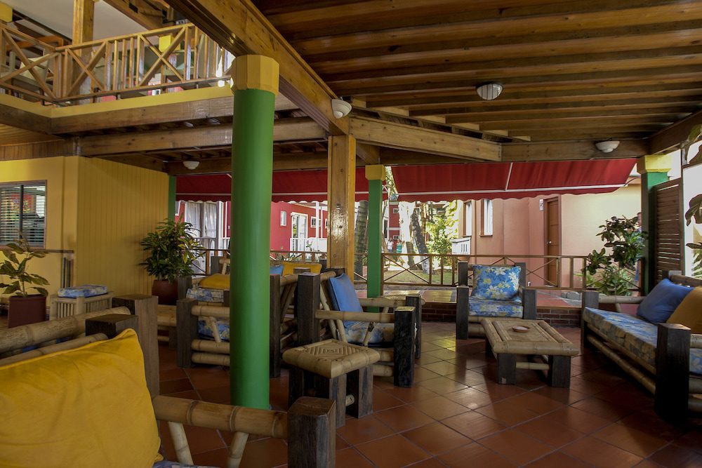 Decameron San Luis en San Andrés: área de sala de estar