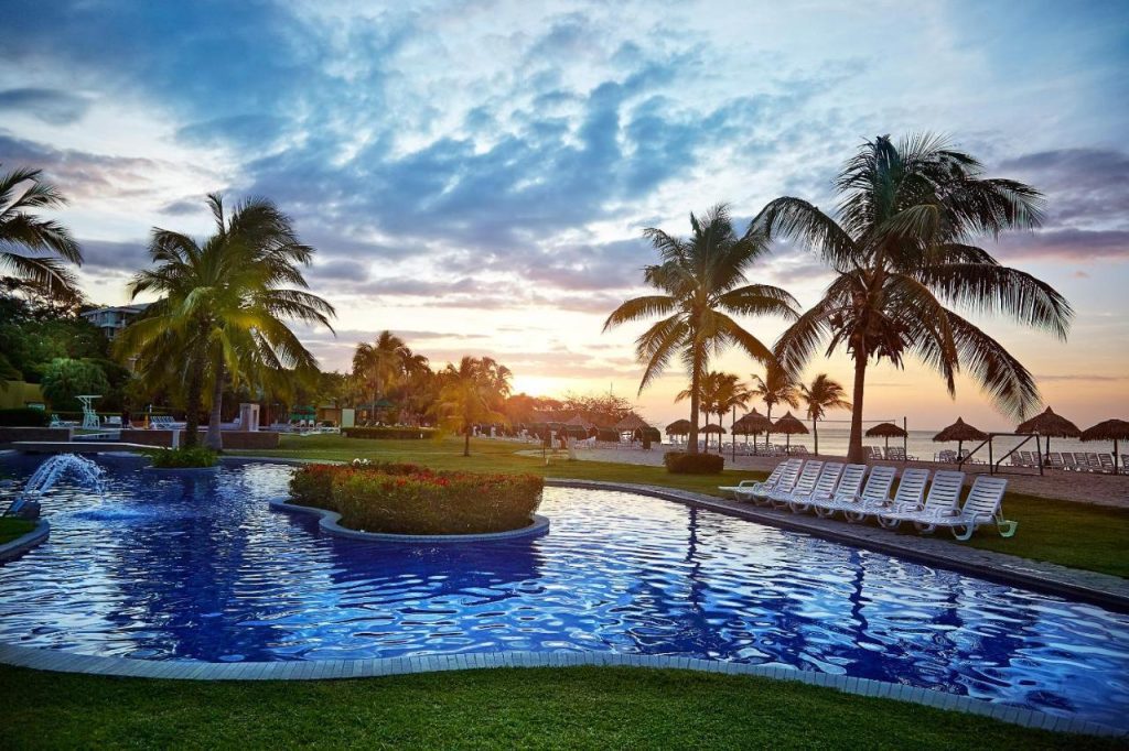 Grand Decameron Panamá en Farallón: general