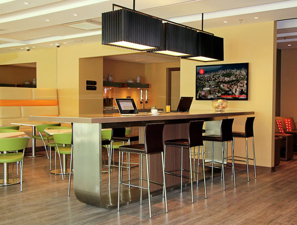 Hampton by Hilton Barranquilla: lobby