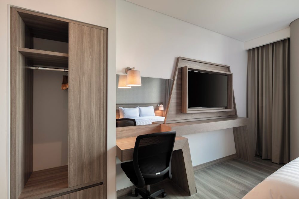 Hampton by Hilton Barranquilla: servicios de la habitación