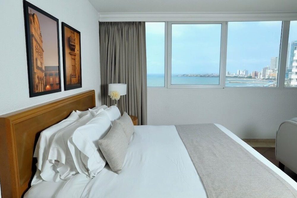 Hotel Almirante Cartagena en Cartagena: habitación con vista al mar