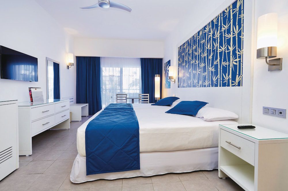 Hotel Riu Bambú en Punta Cana: habitación