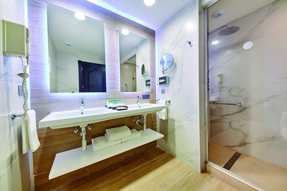 Hotel Riu Palace Punta Cana: baño