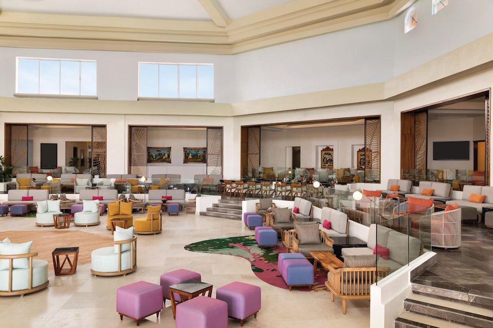 Hyatt Vivid Playa del Carmen: sala de estar en el lobby