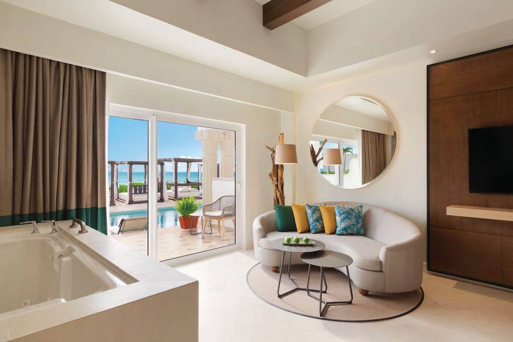Hyatt Vivid Playa del Carmen: área de sala de estar