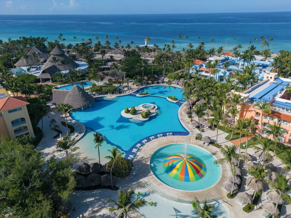 Vista aérea de la piscina del Iberostar Selection Hacienda Dominicus, República Dominicana