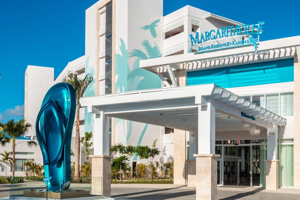 Margaritaville Island Reserve Cap Cana Hammock en Punta Cana: bar en el lobby