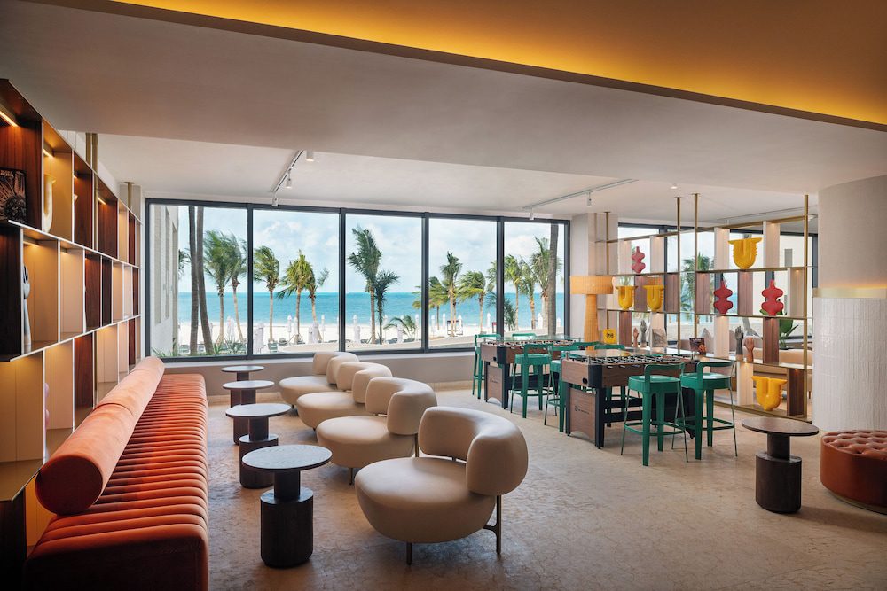 Meliá Casa Maya Cancún: bar en el lobby