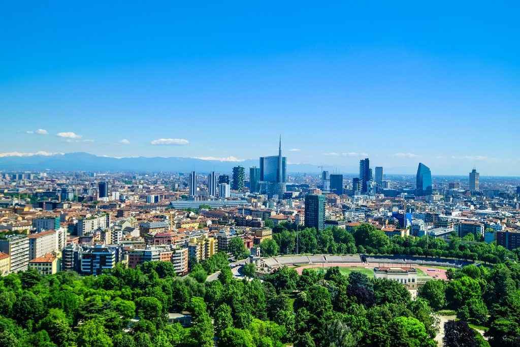 Panorámica de Milán, Italia, con los rascacielos del distrito Porta Nuova