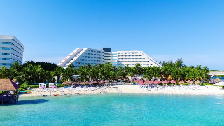Oasis Palm en Cancún: vista general del hotel