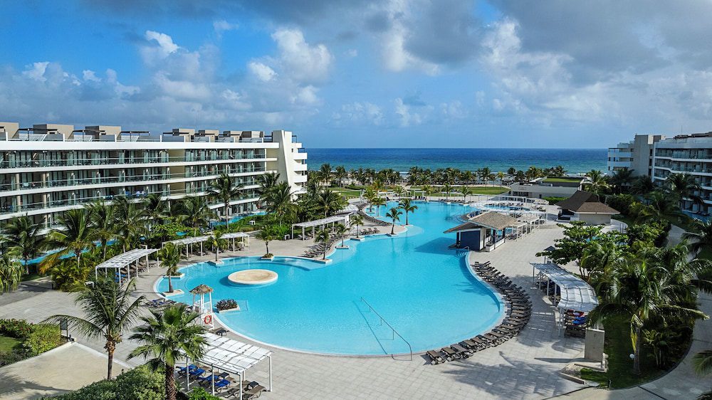 Ocean Coral Spring en Falmouth: imagen principal