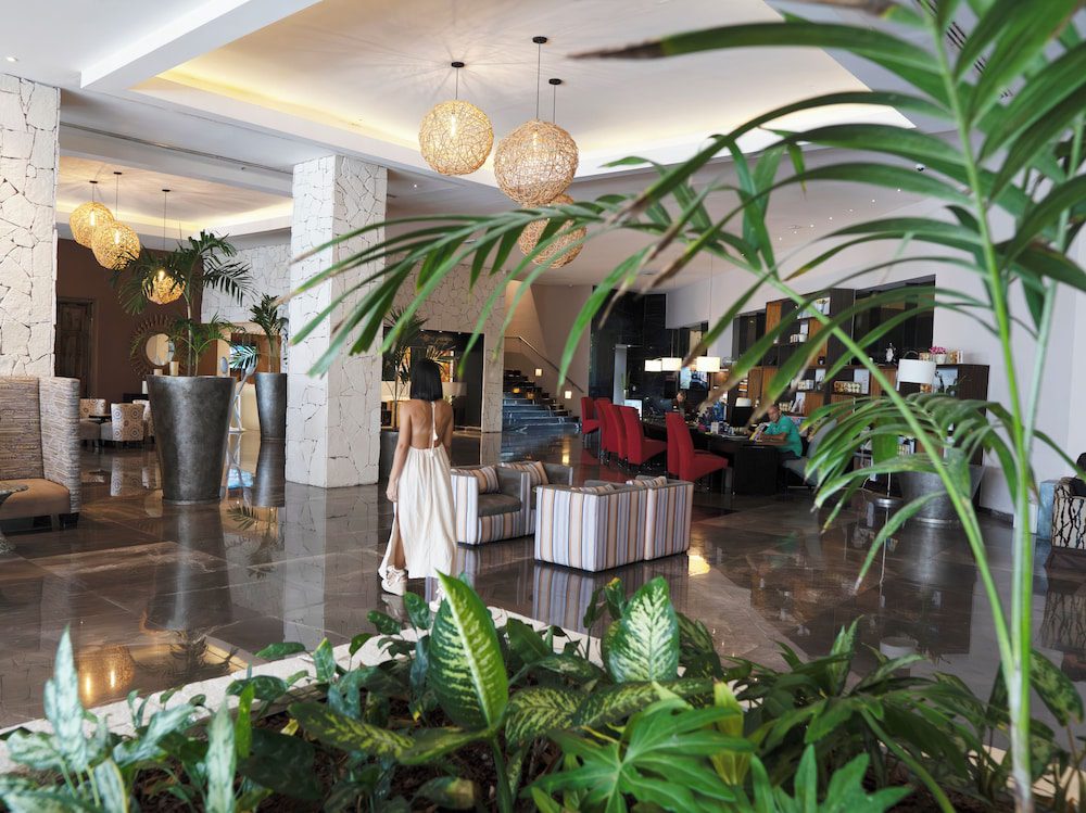 The Sens Riviera by Oasis en Akumal: mostrador de concierge