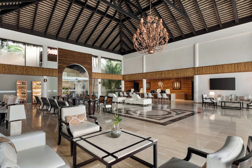 TRS Turquesa Hotel en Punta Cana: recepción y lobby