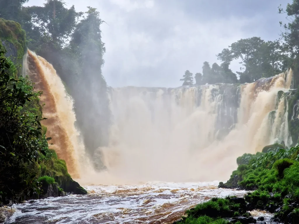 Cataratas de Kongou en el Parque Nacional de Ivindo, Gabón