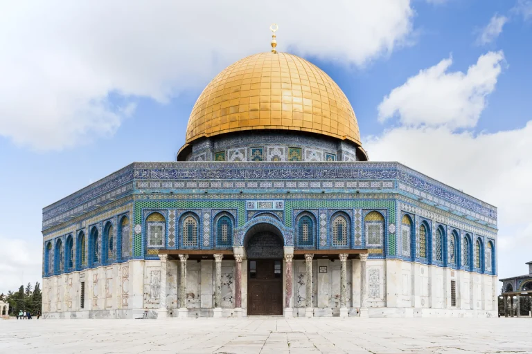 Cúpula de la Roca en la Ciudad Vieja de Jerusalén