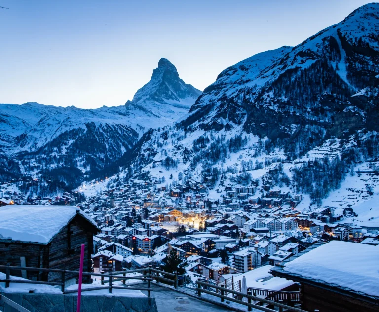 El pico Matterhorn visto desde Zermatt, Suiza