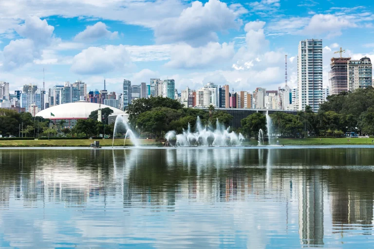 Horizonte de rascacielos de São Paulo, Brasil